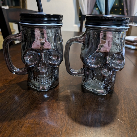 Black skull mugs - Picture 1 of 2